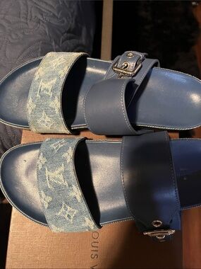 Louis Vuitton WOMEN Denim & Navy Leather Slide Sandals come with LV box